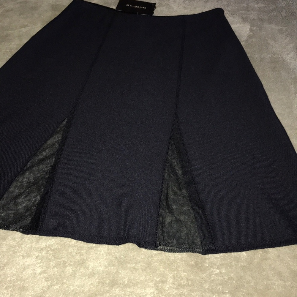 St. John Evening size 10 black sequined skirt - Picture 5 of 8